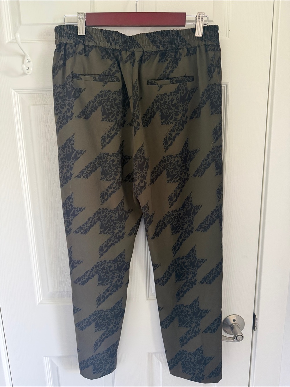AllSaints Women’s Olive Green Black Print Tapered Pants Size 6 NWT - Picture 7 of 11